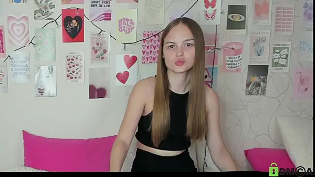 Snapshot of little_radiant_sun chatting on November 13, 2025, 8:40 am little radiant sun online show from November 13, 2025, 8:40 am