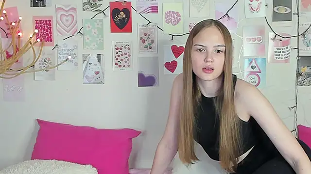 Snapshot of little_radiant_sun chatting on April 21, 2026, 9:49 am little radiant sun online show from April 21, 2026, 9:49 am