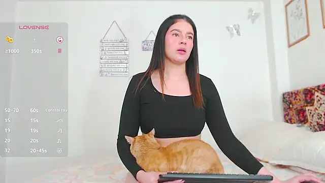 verocute7 online show from November 11, 2025, 2:06 am