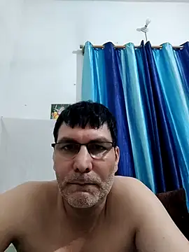 Snapshot of ZIMMY25 chatting on June 23, 2026, 7:34 pm ZIMMY25 online show from June 23, 2026, 7:34 pm