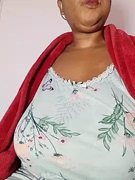 Snapshot of Bootyliciousbbw12 chatting on June 24, 2026, 5:50 am Bootyliciousbbw12 online show from June 24, 2026, 5:50 am