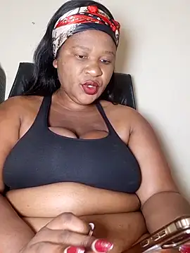 Snapshot of Bootyliciousbbw12 chatting on June 17, 2026, 6:35 am Bootyliciousbbw12 online show from June 17, 2026, 6:35 am