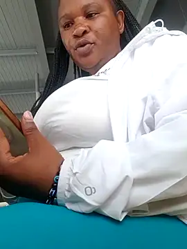 Snapshot of Bootyliciousbbw12 chatting on November 10, 2025, 10:31 am Bootyliciousbbw12 online show from November 10, 2025, 10:31 am