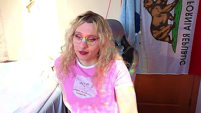 Lori Myaf online show from March 10, 2026, 1:59 pm