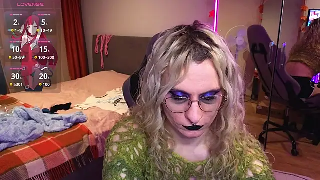 Lori Myaf online show from November 11, 2025, 3:07 pm