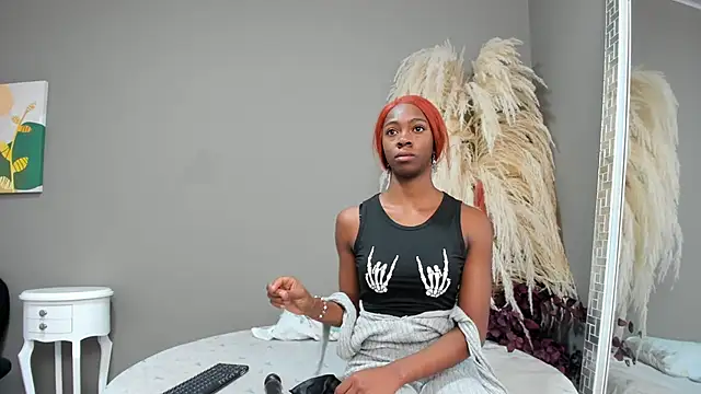 Snapshot of Shanelle__ chatting on October 25, 2025, 1:12 pm Shanelle online show from October 25, 2025, 1:12 pm