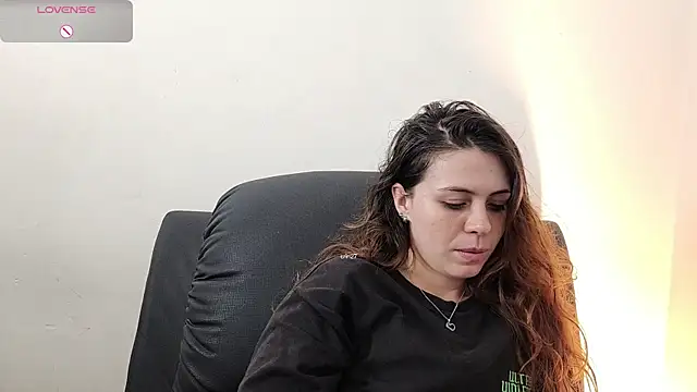 irinasweet27 online show from October 18, 2025, 2:13 am