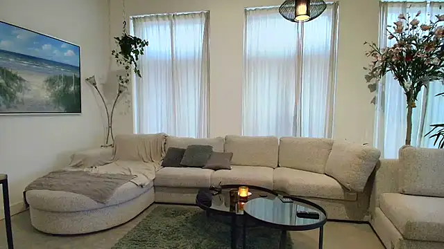 Snapshot of ROXYNL chatting on October 22, 2025, 3:55 pm ROXYNL online show from October 22, 2025, 3:55 pm