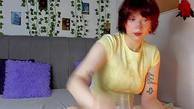 Snapshot of miss_Lizzy chatting on May 13, 2026, 1:12 am miss Lizzy online show from May 13, 2026, 1:12 am