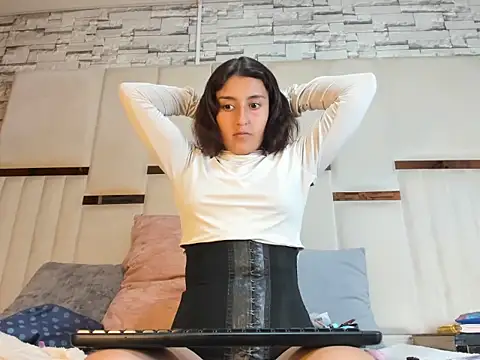 Snapshot of AngelaLinaresx69 chatting on July 21, 2026, 7:48 pm AngelaLinaresx69 online show from July 21, 2026, 7:48 pm