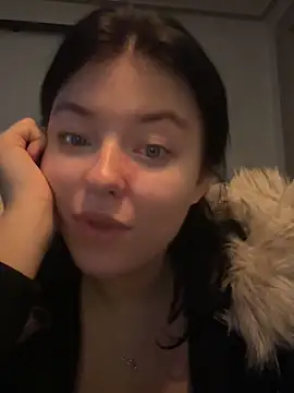 Angela Fosterr online show from November 1, 2025, 2:44 pm