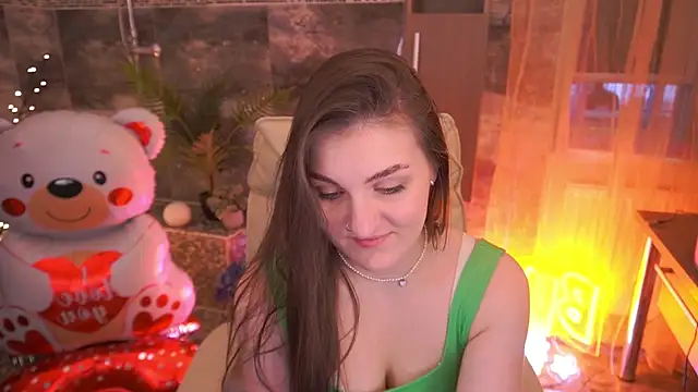 Snapshot of EmmyCharmm chatting on February 12, 2026, 6:57 am EmmyCharmm online show from February 12, 2026, 6:57 am