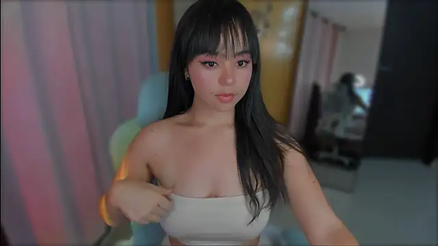 Snapshot of Olivia_xd_ chatting on October 13, 2025, 7:54 am Olivia xd online show from October 13, 2025, 7:54 am