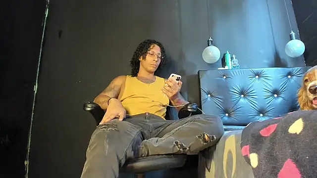 Snapshot of FuckHardlove chatting on June 14, 2026, 6:53 pm FuckHardlove online show from June 14, 2026, 6:53 pm