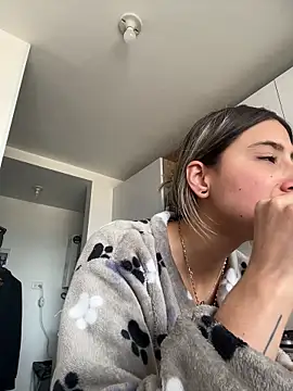 Snapshot of Ameellie chatting on March 22, 2026, 3:13 pm Ameellie online show from March 22, 2026, 3:13 pm