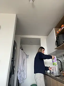 Snapshot of Ameellie chatting on March 21, 2026, 2:10 pm Ameellie online show from March 21, 2026, 2:10 pm