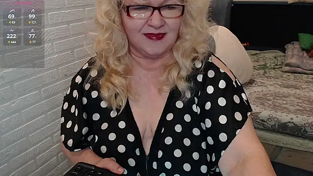 Snapshot of Marina_Yourangel chatting on February 28, 2026, 1:49 am Marina Yourangel online show from February 28, 2026, 1:49 am