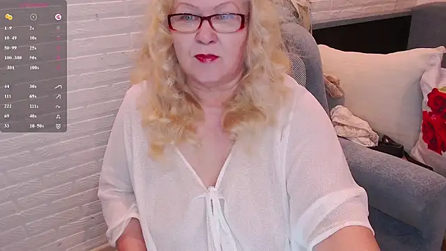 Snapshot of Marina_Yourangel chatting on July 8, 2026, 7:03 pm Marina Yourangel online show from July 8, 2026, 7:03 pm