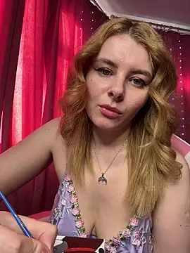 Snapshot of Day-off chatting on November 22, 2025, 6:12 am Day-off online show from November 22, 2025, 6:12 am