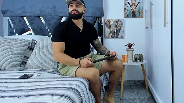 Snapshot of Zack_Froone chatting on July 14, 2026, 1:28 pm Zack Froone online show from July 14, 2026, 1:28 pm