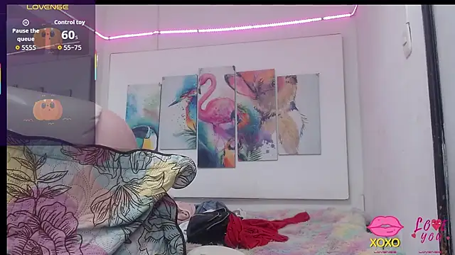 alegriamartinez online show from October 30, 2025, 7:33 pm