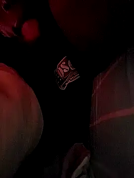 Snapshot of skiihot chatting on March 12, 2025, 5:17 pm skiihot online show from March 12, 2025, 5:17 pm