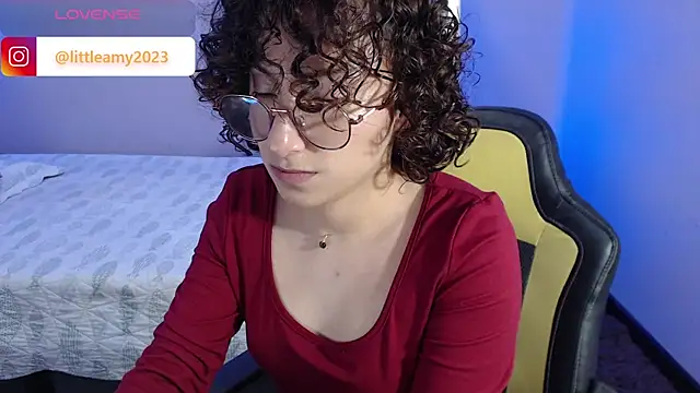 little  amy  online show from February 11, 2025, 3:50 am