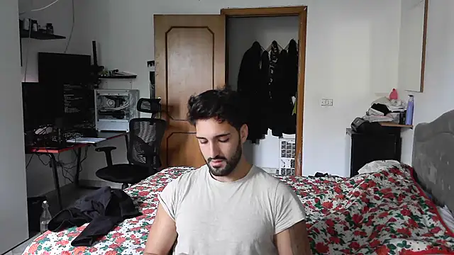 Snapshot of Alexox02 chatting on October 21, 2025, 11:42 am Alexox02 online show from October 21, 2025, 11:42 am