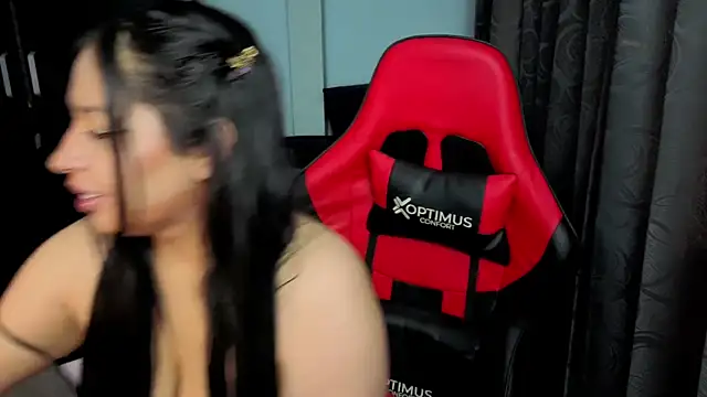 Snapshot of charlotee_lovee69 chatting on November 24, 2025, 11:21 am charlotee lovee69 online show from November 24, 2025, 11:21 am