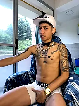 Snapshot of Hardcockboysxxx chatting on November 27, 2025, 5:35 pm Hardcockboysxxx online show from November 27, 2025, 5:35 pm