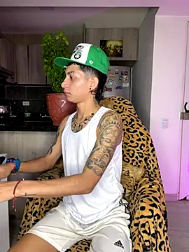 Snapshot of Hardcockboysxxx chatting on October 9, 2025, 3:51 am Hardcockboysxxx online show from October 9, 2025, 3:51 am