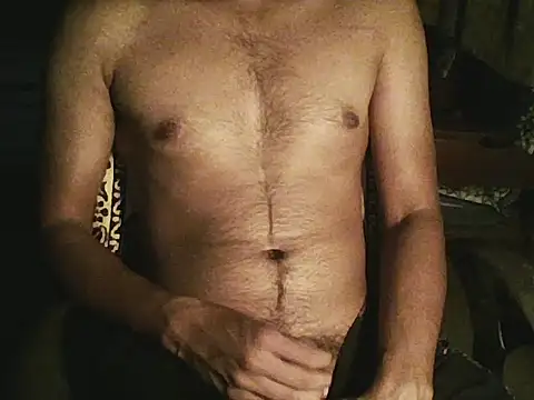 Snapshot of hardcum223 chatting on July 14, 2026, 12:44 pm hardcum223 online show from July 14, 2026, 12:44 pm