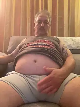 Russirayu online show from June 7, 2026, 10:15 pm