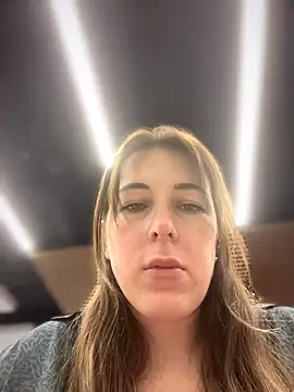 MommmyYummy online show from October 14, 2025, 1:01 pm