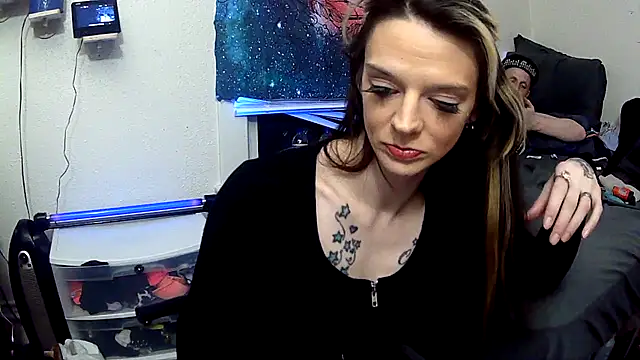 Snapshot of dangereyez0010 chatting on March 4, 2026, 8:44 am dangereyez0010 online show from March 4, 2026, 8:44 am