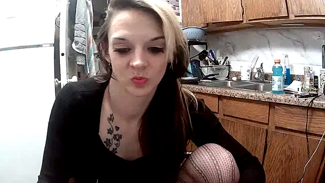 Snapshot of dangereyez0010 chatting on March 2, 2026, 2:34 am dangereyez0010 online show from March 2, 2026, 2:34 am