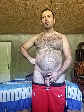 Snapshot of florin421 chatting on May 26, 2026, 3:21 pm florin421 online show from May 26, 2026, 3:21 pm