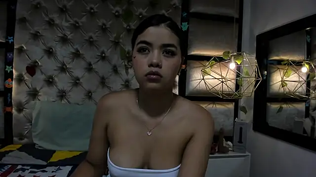 Snapshot of Angela_lovee chatting on May 20, 2026, 1:08 pm Angela lovee online show from May 20, 2026, 1:08 pm