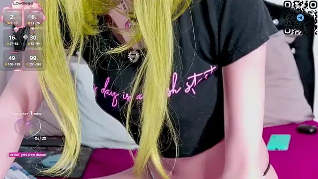 Snapshot of nonawhitemm chatting on November 20, 2025, 5:08 am nonawhitemm online show from November 20, 2025, 5:08 am