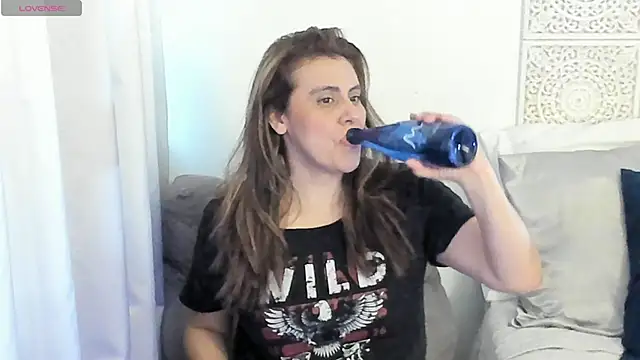 V monse online show from November 12, 2025, 10:13 pm