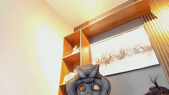 Alahia Rodriguez online show from February 6, 2026, 7:21 pm