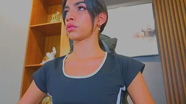 Snapshot of Alahia_Rodriguez chatting on July 17, 2026, 7:00 pm Alahia Rodriguez online show from July 17, 2026, 7:00 pm