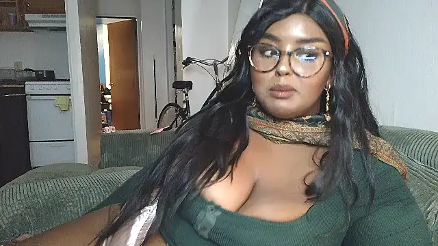 Snapshot of SiminFox chatting on October 6, 2025, 12:45 am SiminFox online show from October 6, 2025, 12:45 am