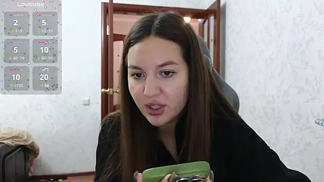 Snapshot of Nelly_Fischer chatting on January 8, 2025, 3:17 pm Nelly Fischer online show from January 8, 2025, 3:17 pm