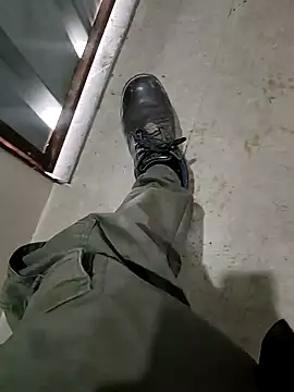 Snapshot of samlord261 chatting on December 28, 2024, 9:42 am samlord261 online show from December 28, 2024, 9:42 am