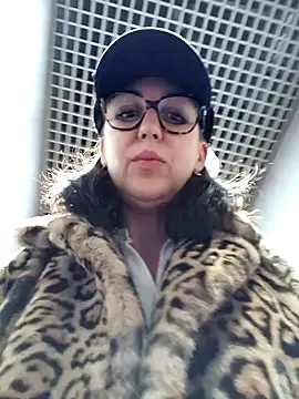 Ulyana72882 online show from December 17, 2024, 3:38 pm