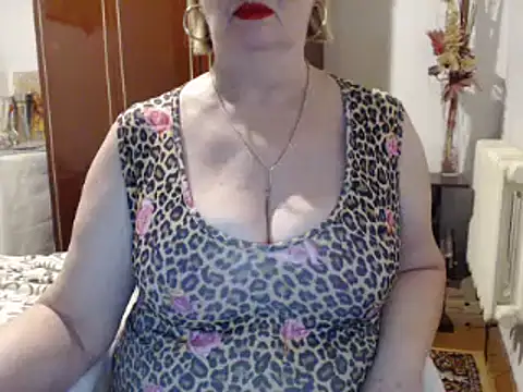 Secretfox online show from February 20, 2026, 7:21 am
