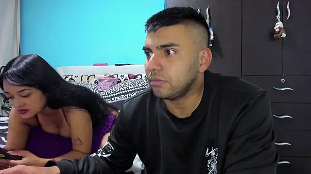 Snapshot of 2ScarletandRyan8 chatting on March 11, 2026, 9:58 am 2ScarletandRyan8 online show from March 11, 2026, 9:58 am