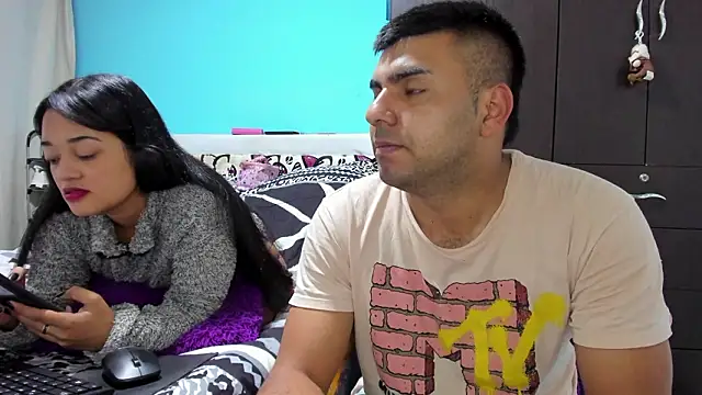 Snapshot of 2ScarletandRyan8 chatting on March 3, 2026, 10:00 am 2ScarletandRyan8 online show from March 3, 2026, 10:00 am