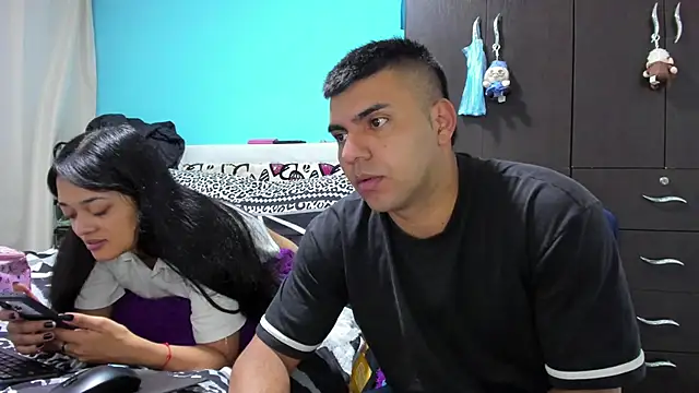 Snapshot of 2ScarletandRyan8 chatting on February 28, 2026, 10:04 am 2ScarletandRyan8 online show from February 28, 2026, 10:04 am